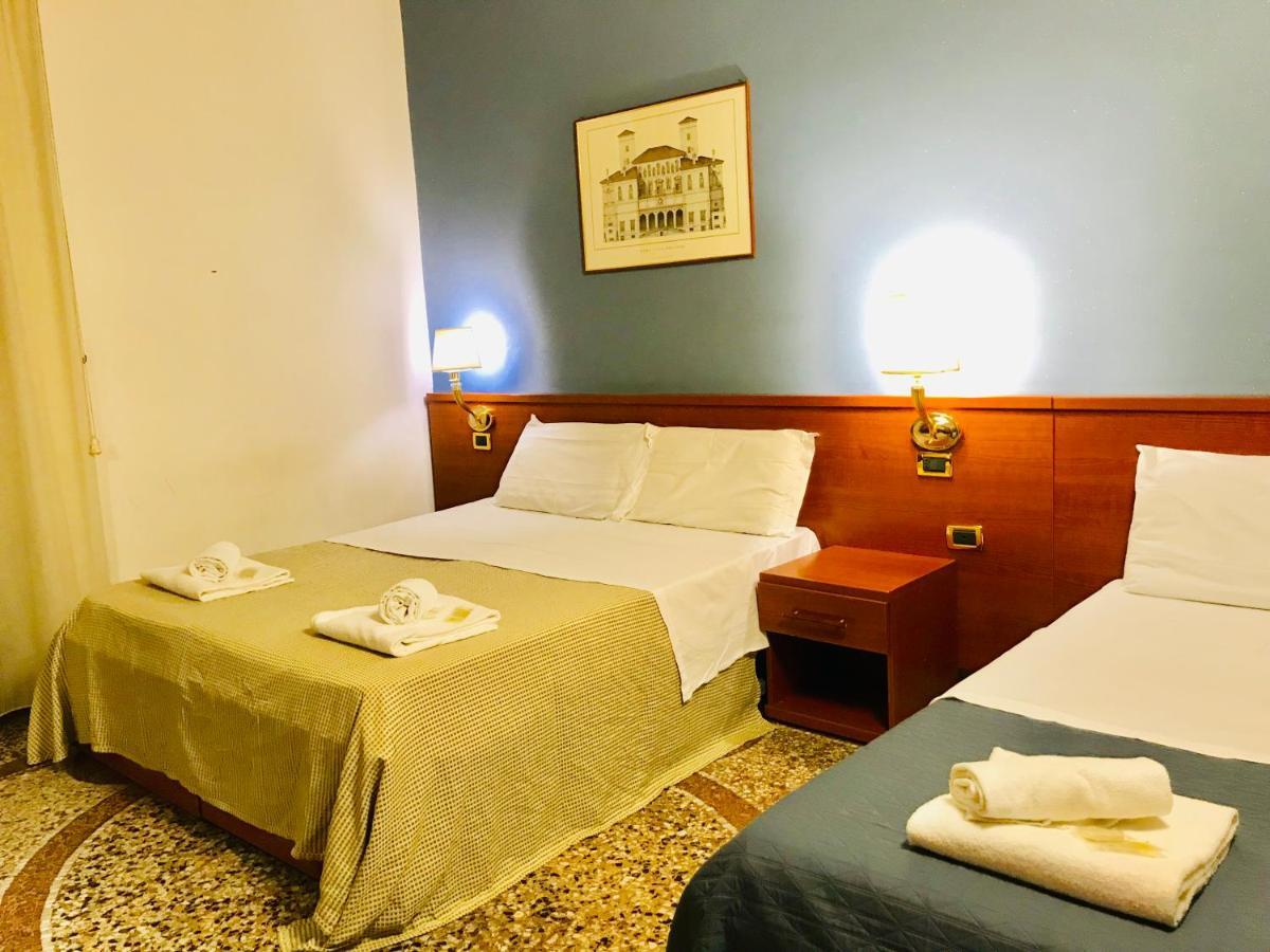 Holiday Rome Termini Hotel Exterior photo